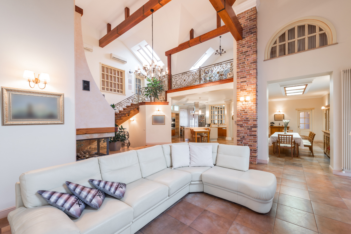 Deep cleaning bungalow 4000-5000 sq ft